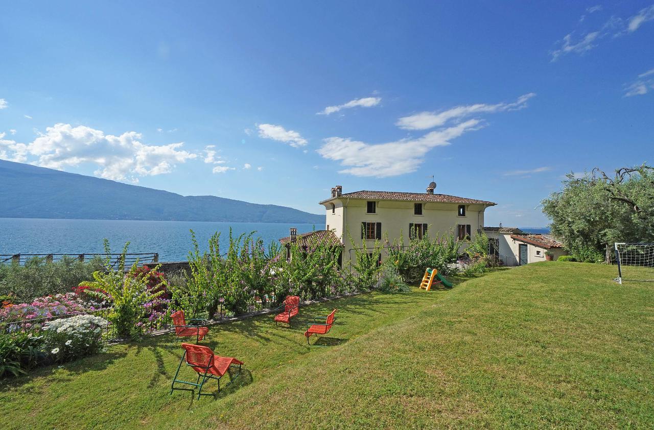 Вилла San Giacomo Exclusive Lakefront With Stunning Lake Views And Private Lakefront Garden